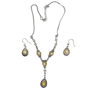 3/$15 🔴 Yellow‎ Jewelry Set, Necklace Earrings